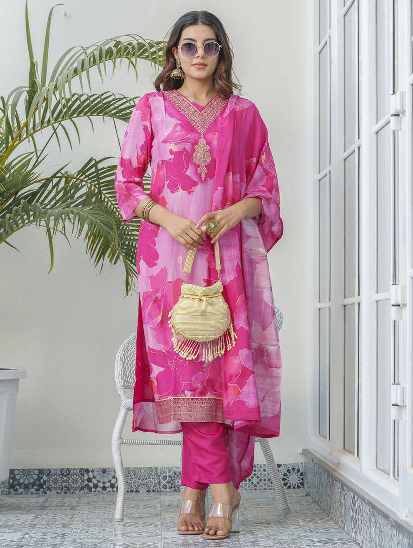 women printed three quarter sleeve kurta pant with dupatta set