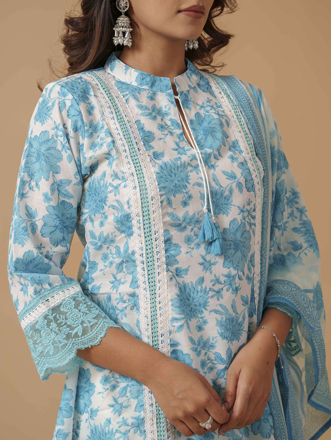 women floral three quarter sleeve kurta pant with dupatta set - 22282164 -  Standard Image - 5