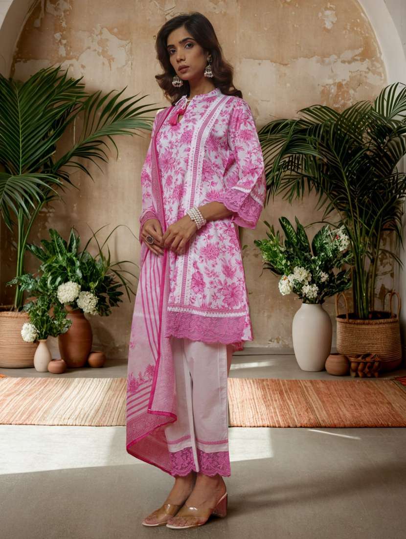 women floral three quarter sleeve kurta pant with dupatta set - 22282166 -  Standard Image - 3