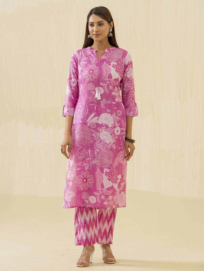 women printed three quarter sleeve kurta pant set