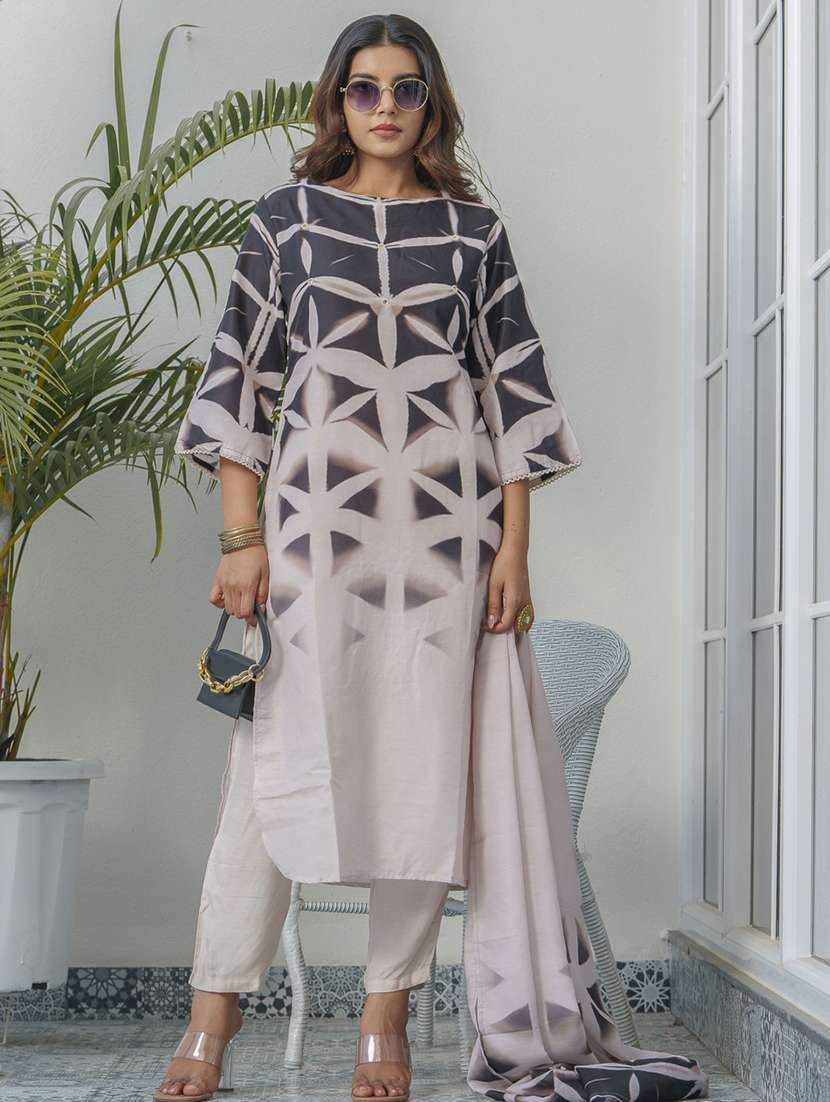 women printed three quarter sleeve kurta pant with dupatta set