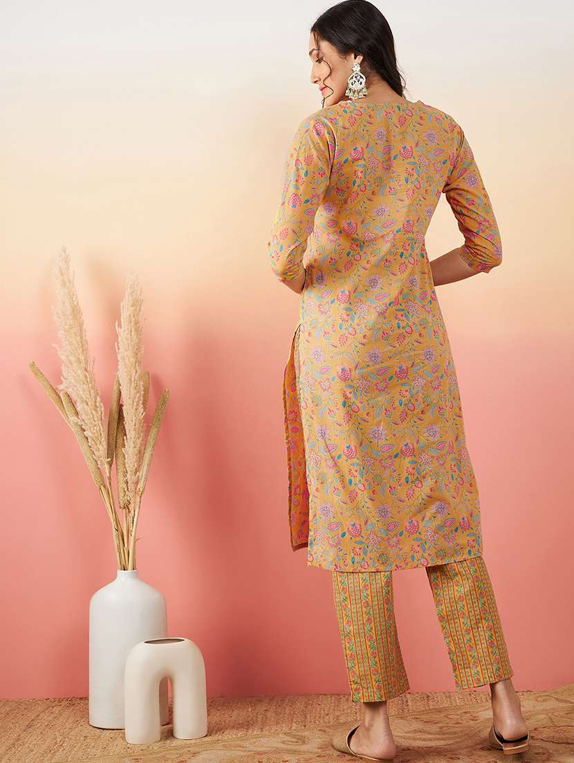 women floral notch neck kurta pant set - 22282219 -  Standard Image - 3