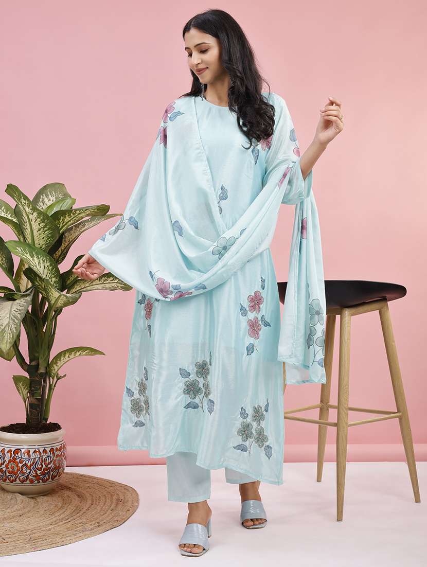 women floral three quarter sleeve kurta pant with dupatta set - 22282292 -  Standard Image - 3