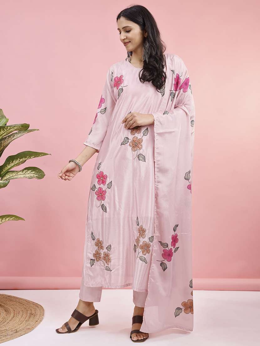 women floral three quarter sleeve kurta pant with dupatta set - 22282293 -  Standard Image - 3