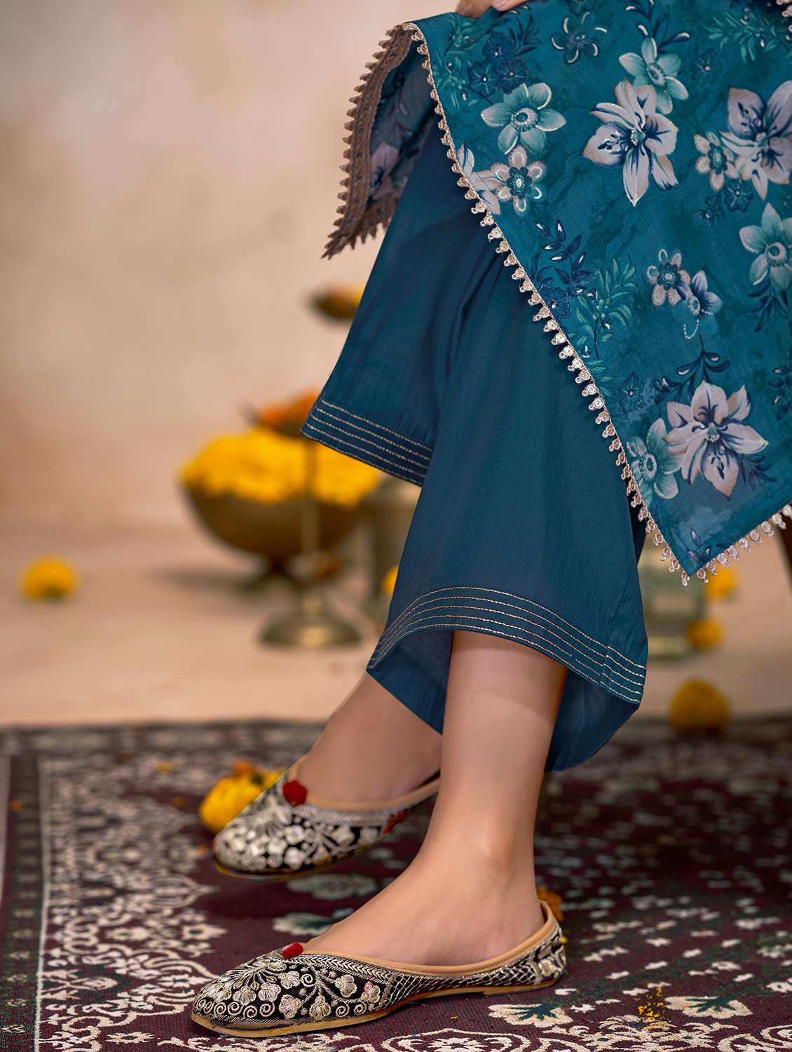 women floral three quarter sleeve kurta pant with dupatta set - 22282398 -  Standard Image - 5