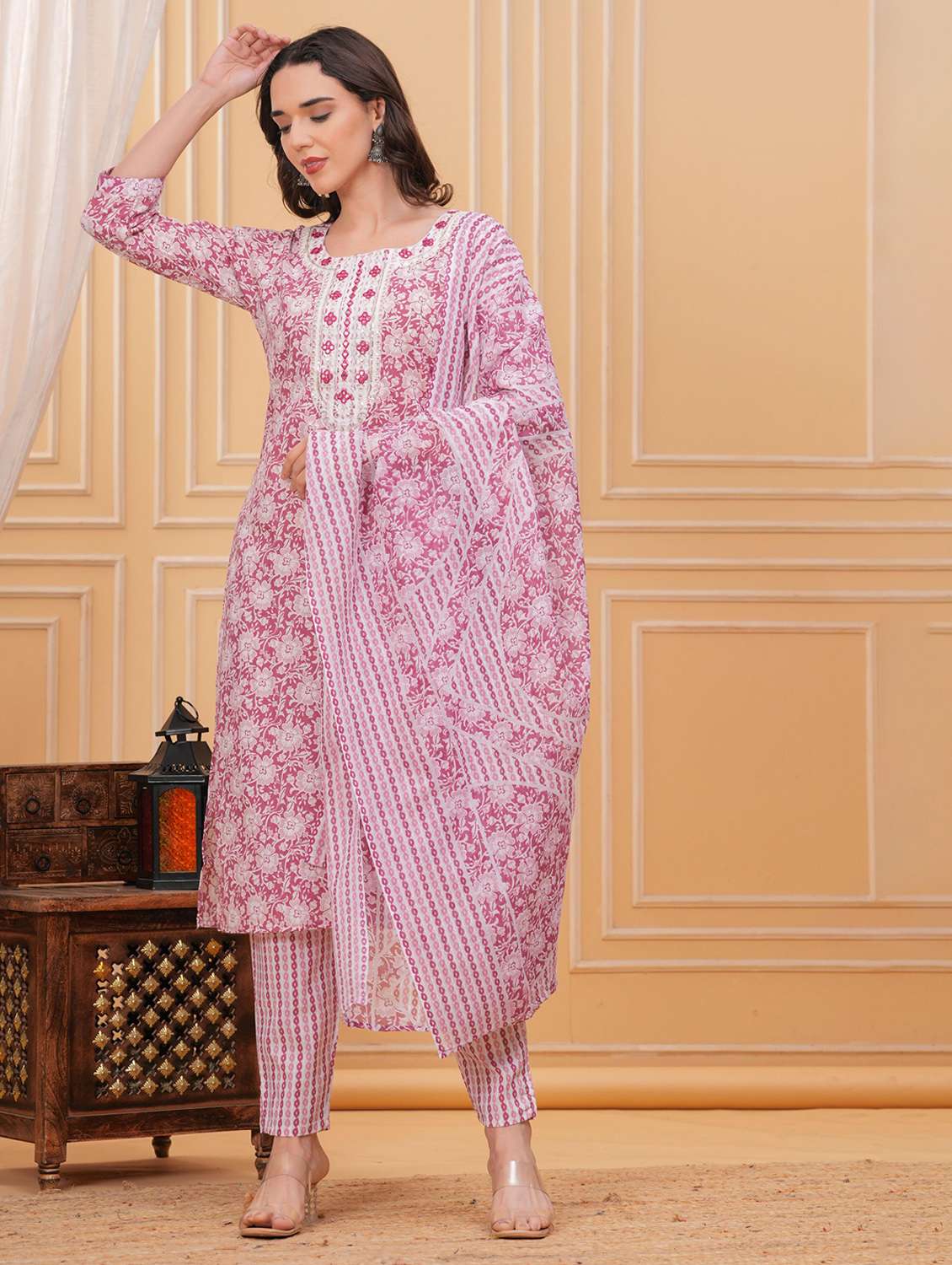 women printed kurta and pant with dupatta  - 22283057 -  Standard Image - 3
