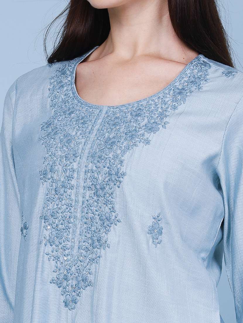 women embroidered three quarter sleeves straight kurta - 22284493 -  Standard Image - 5
