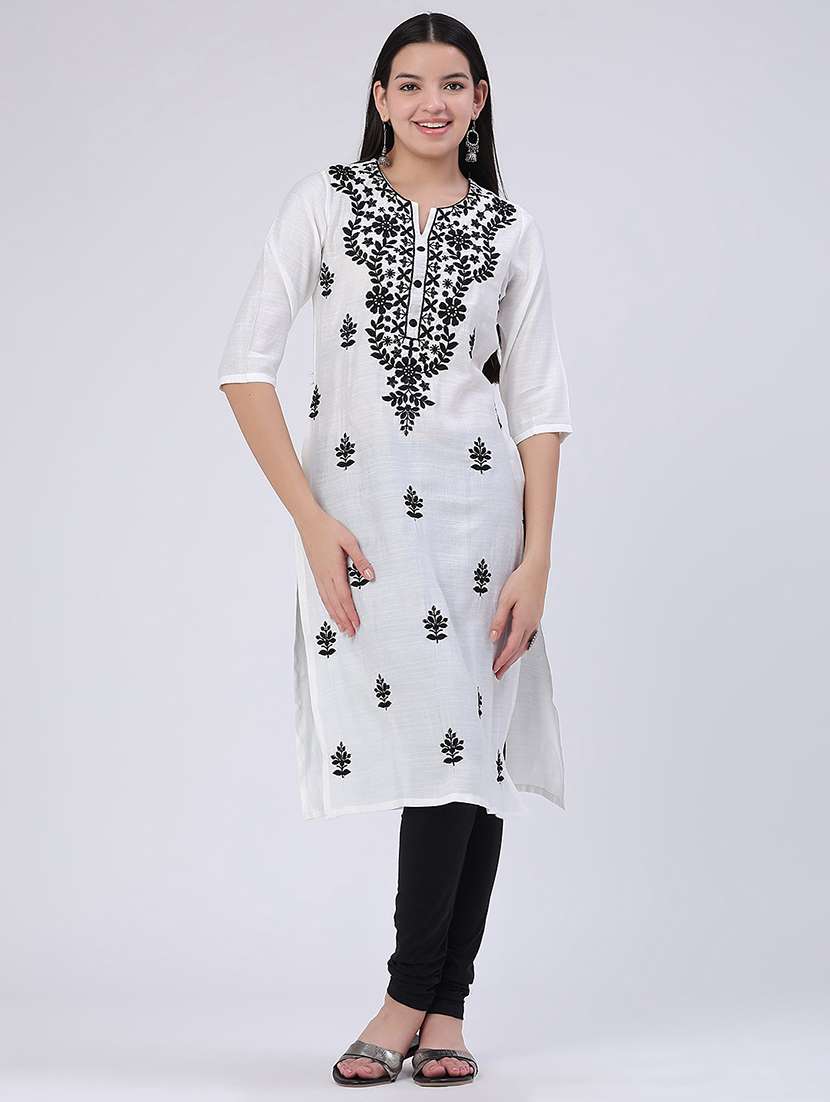 Women Embroidered Three Quarter Sleeves Straight Kurta - 22284494 -  Standard Image - 3