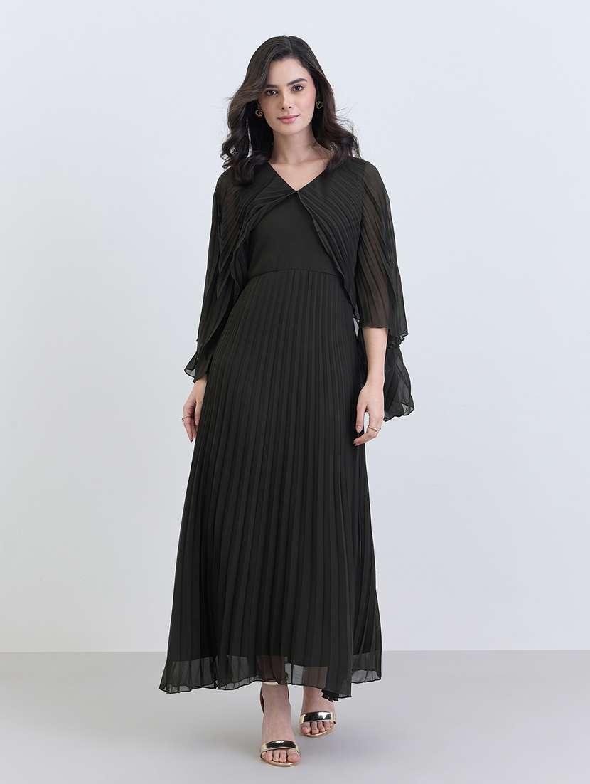 women solid cape sleeve a-line dress