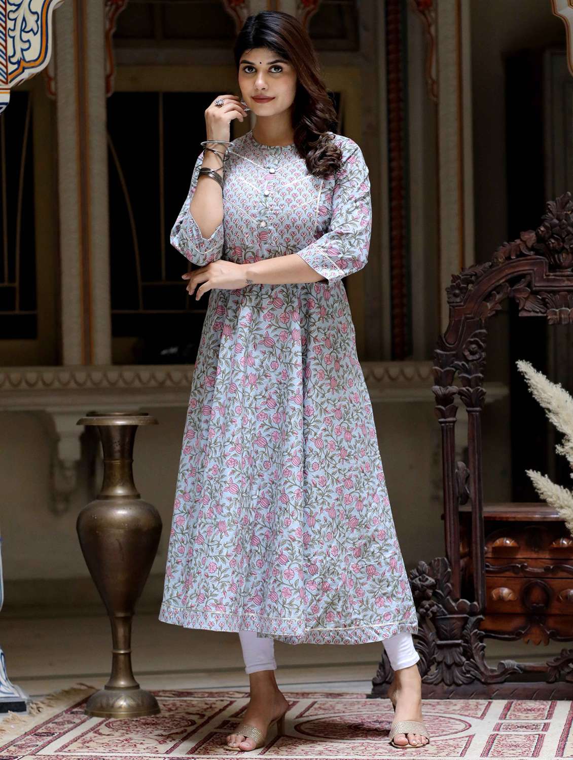 women printed three quarter sleeve anarkali kurta