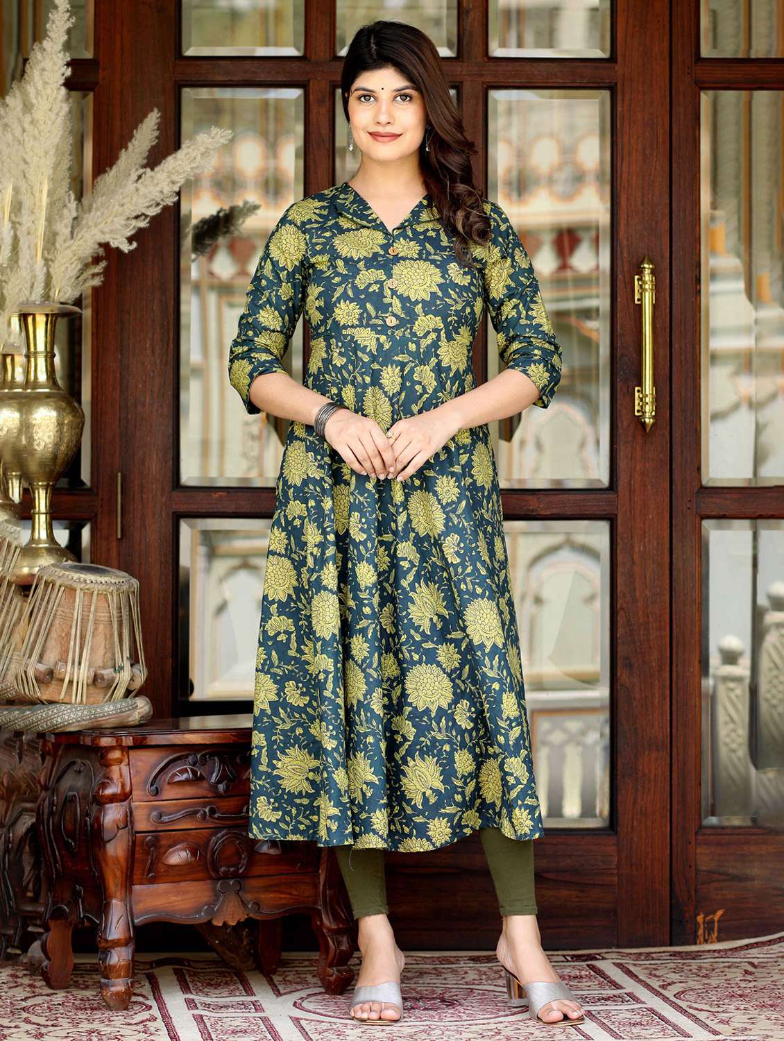 women printed three quarter sleeve anarkali kurta