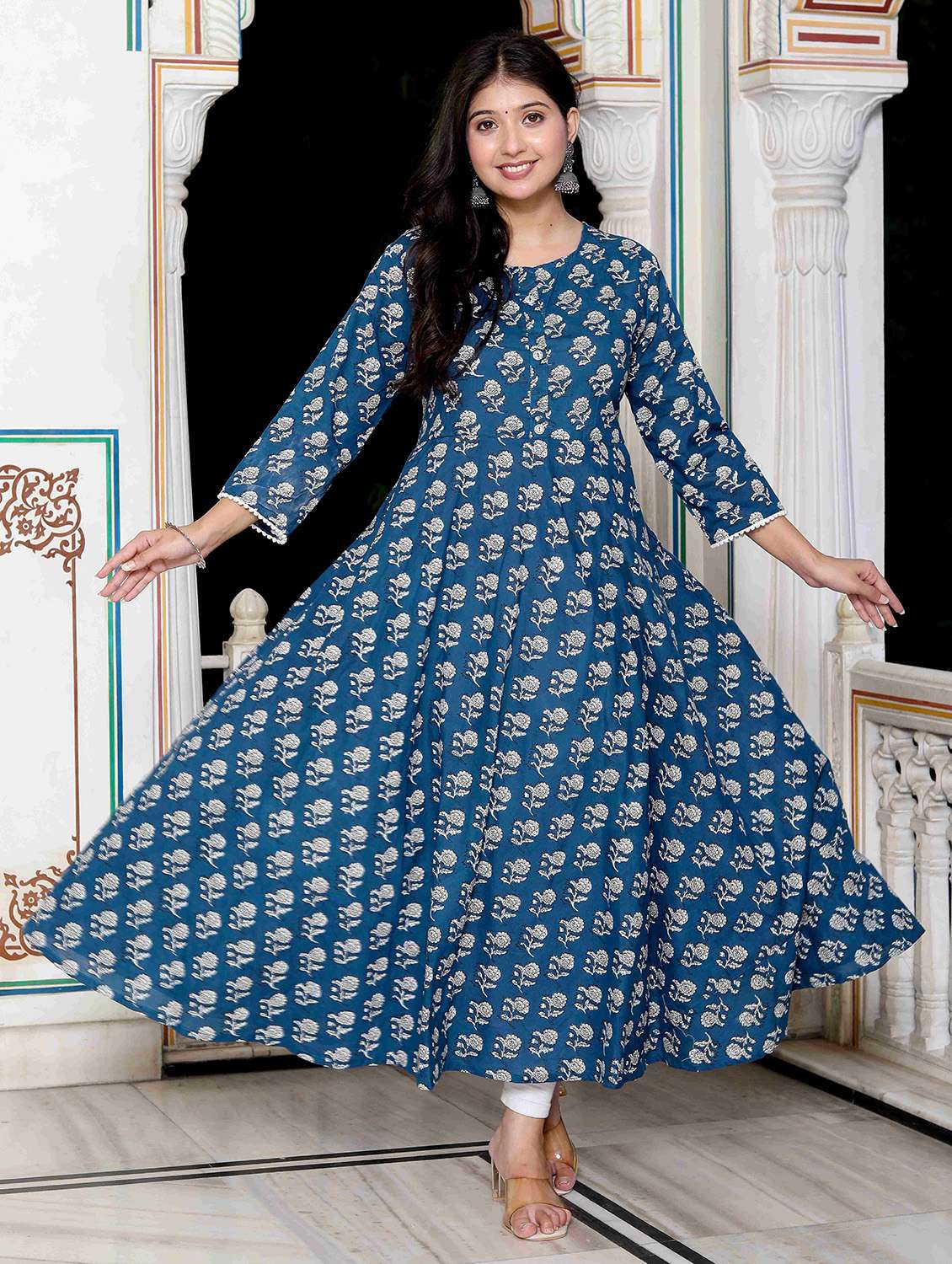 women printed three quarter sleeve anarkali kurta