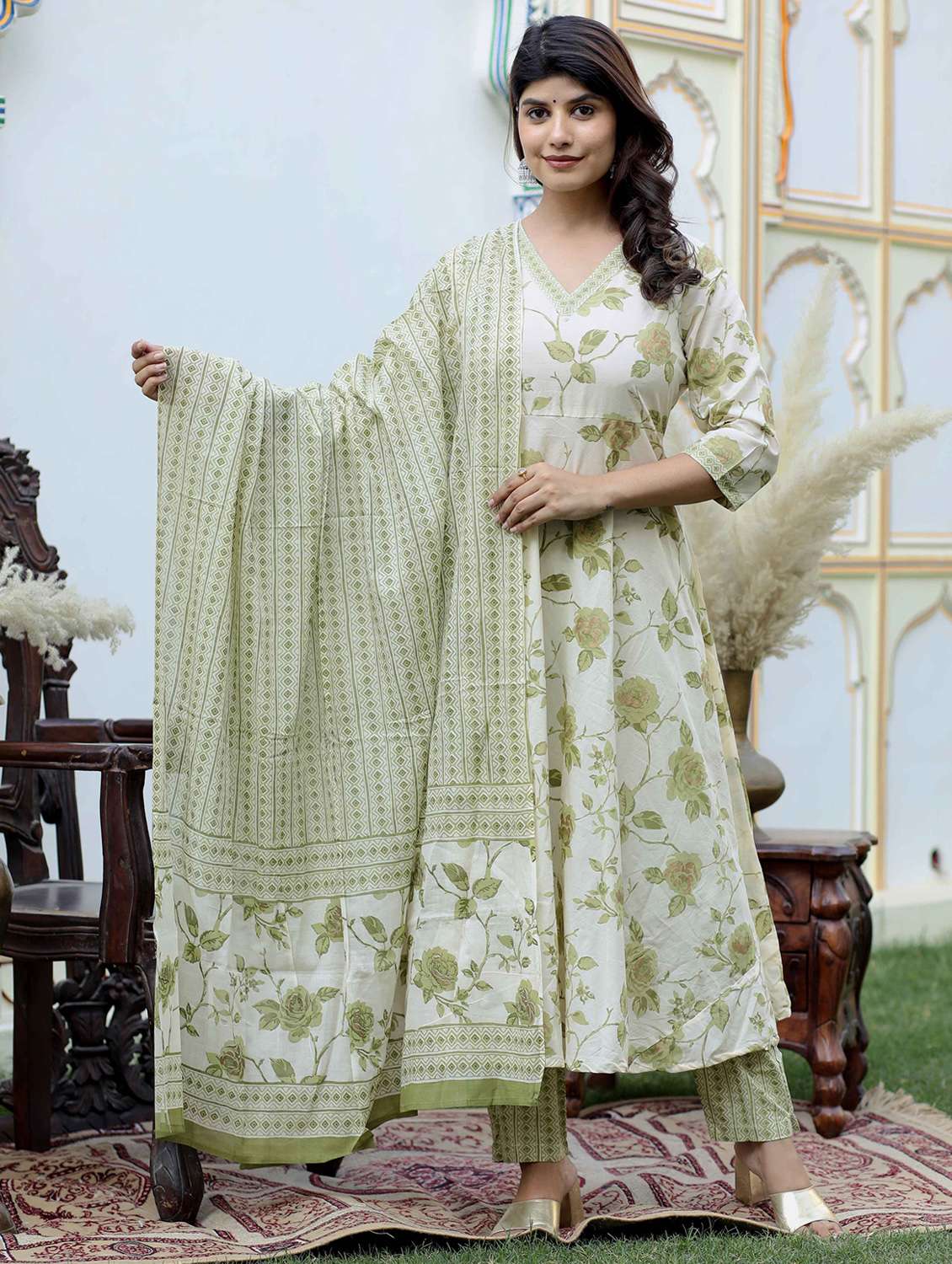 women printed three quarter sleeve kurta pant with dupatta set - 22285568 -  Standard Image - 3