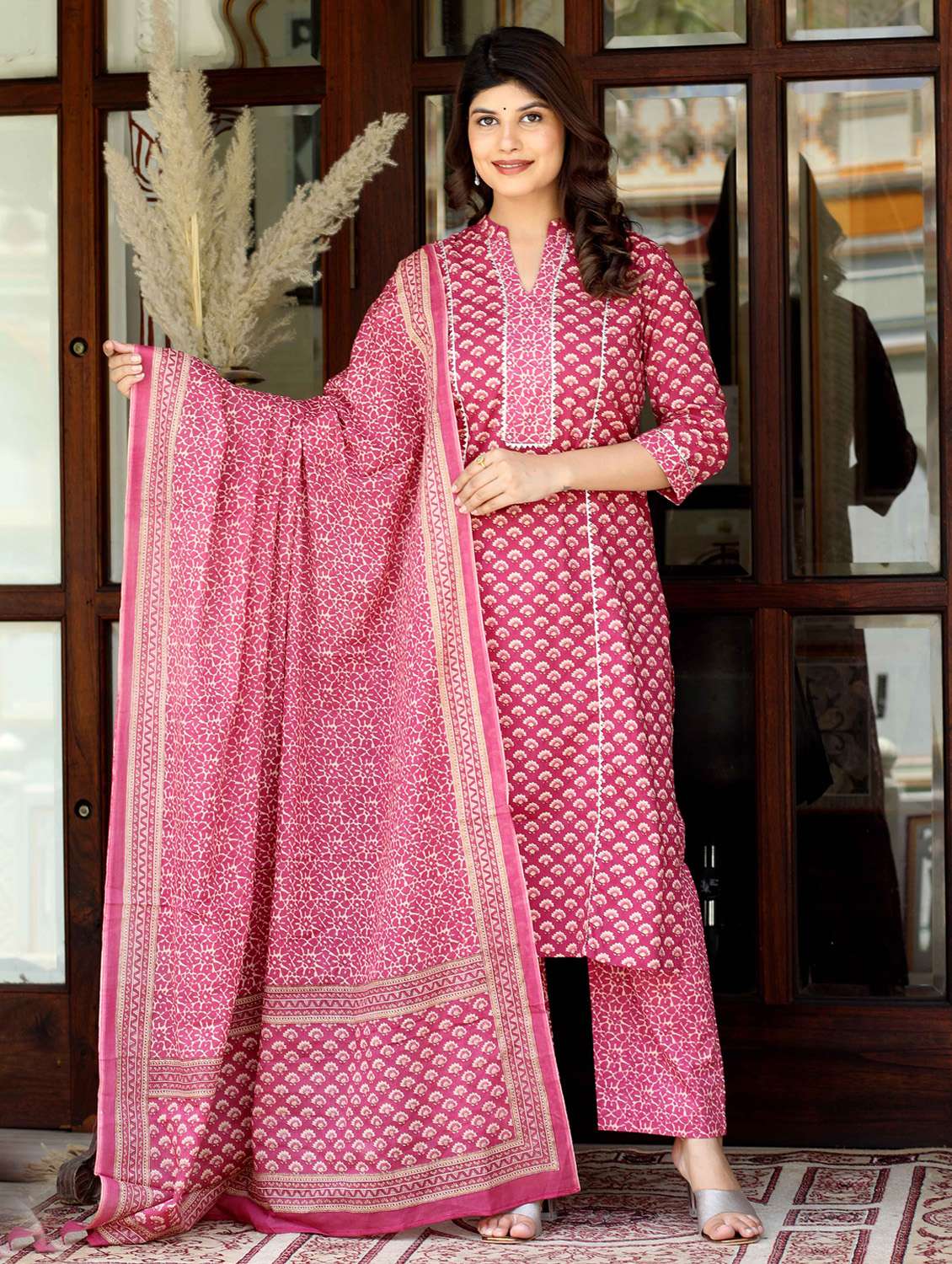 women printed three quarter sleeve kurta palazzo with dupatta set