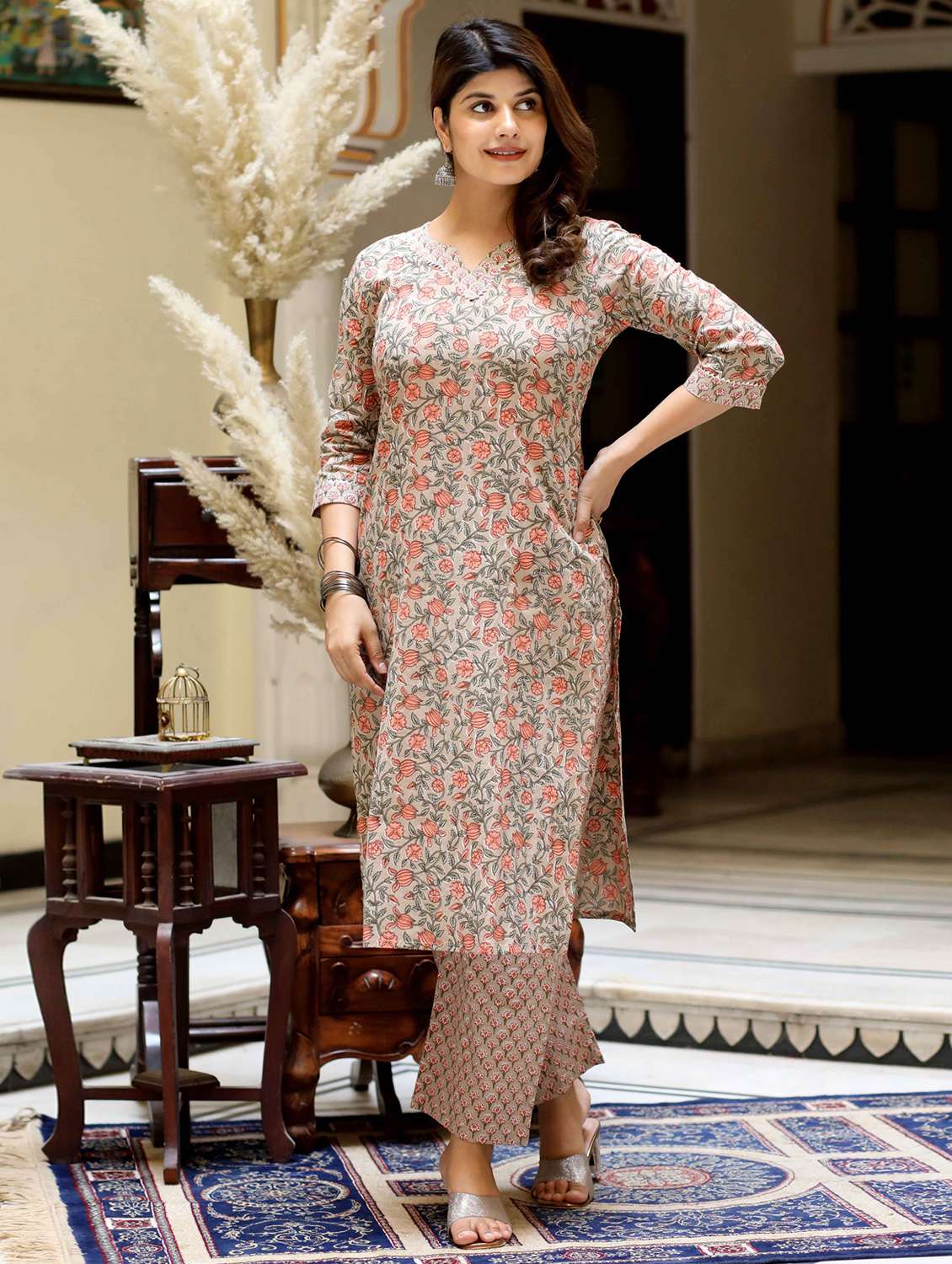 women floral printed three quarter sleeve kurta palazzo set