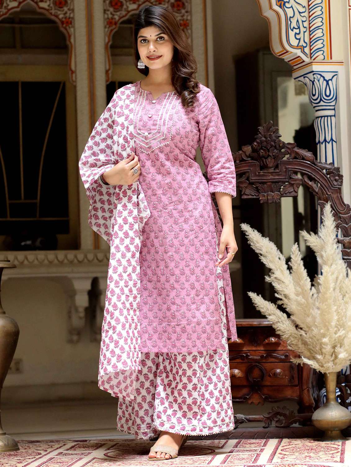 women printed three quarter sleeve kurta palazzo with dupatta set
