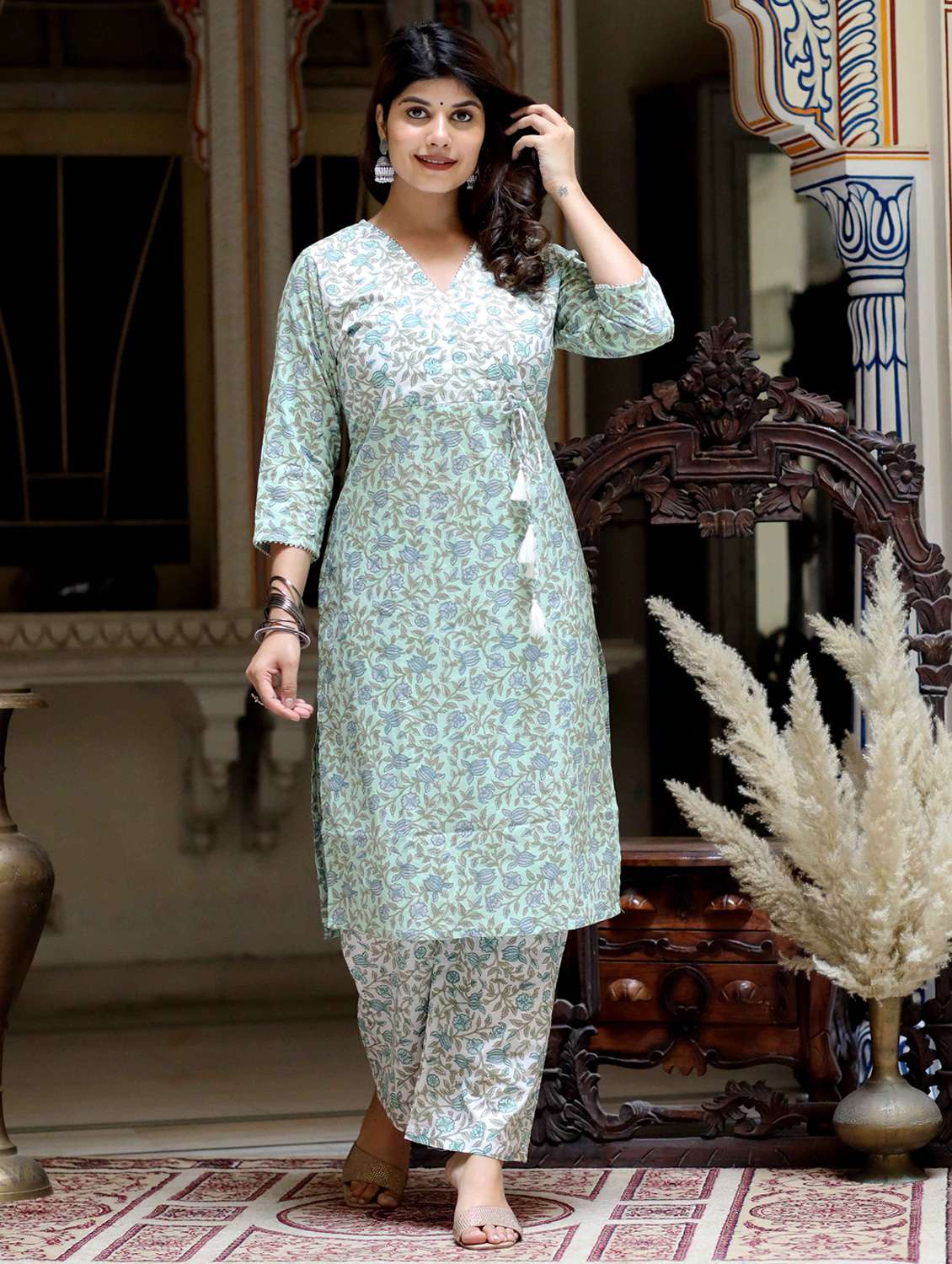 women floral printed three quarter sleeve kurta palazzo set