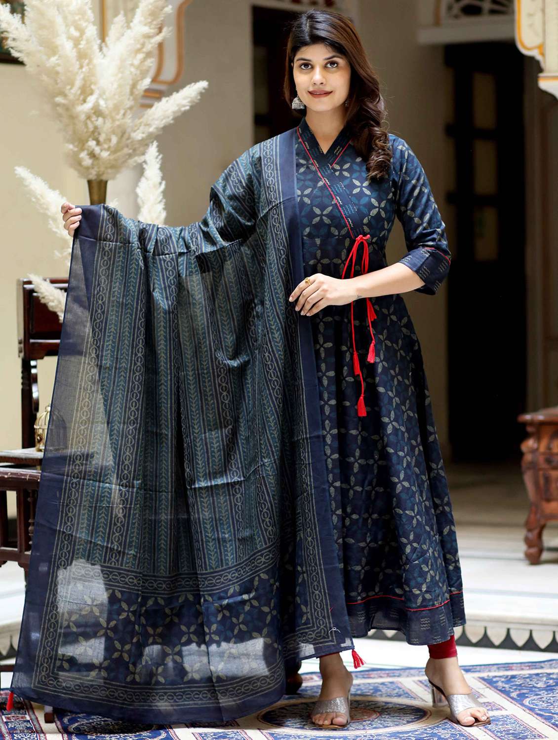 women printed three quarter sleeve kurta with dupatta set