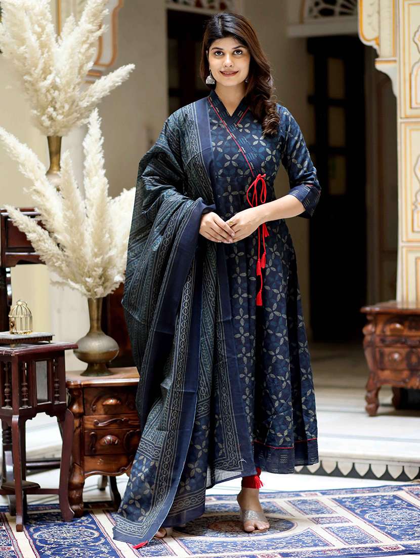 women printed three quarter sleeve kurta with dupatta set - 22285588 -  Standard Image - 3