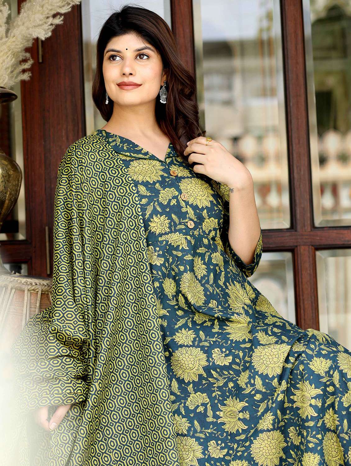 women printed three quarter sleeve kurta with dupatta set - 22285590 -  Standard Image - 5