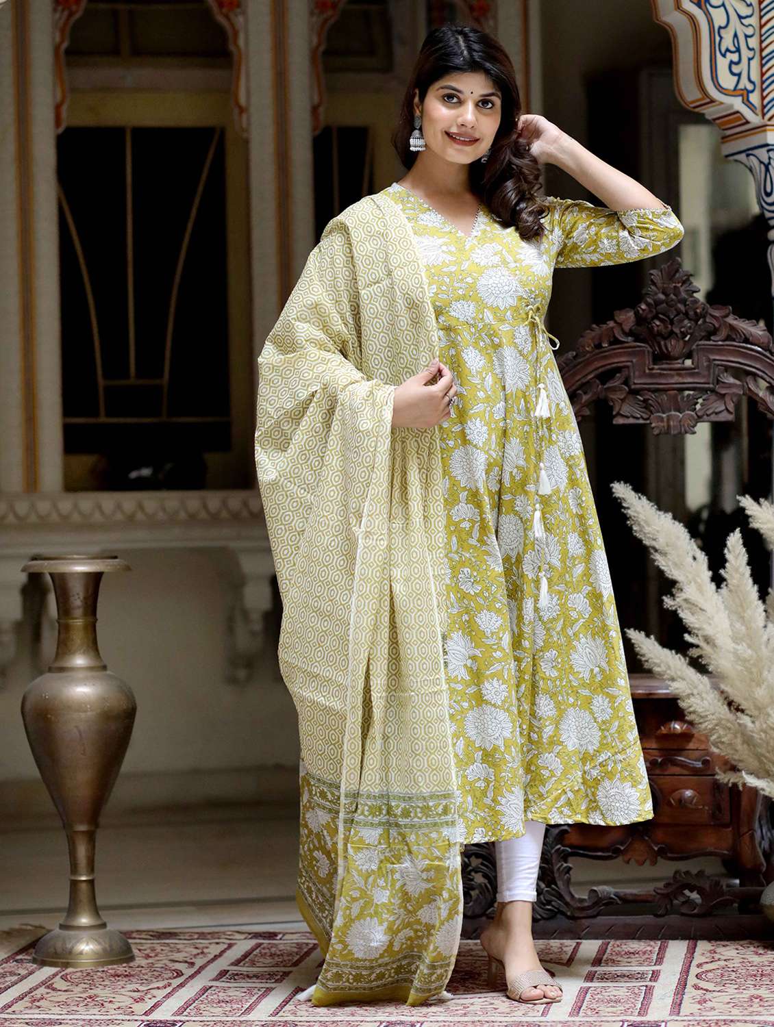 women printed three quarter sleeve kurta with dupatta set - 22285591 -  Standard Image - 3