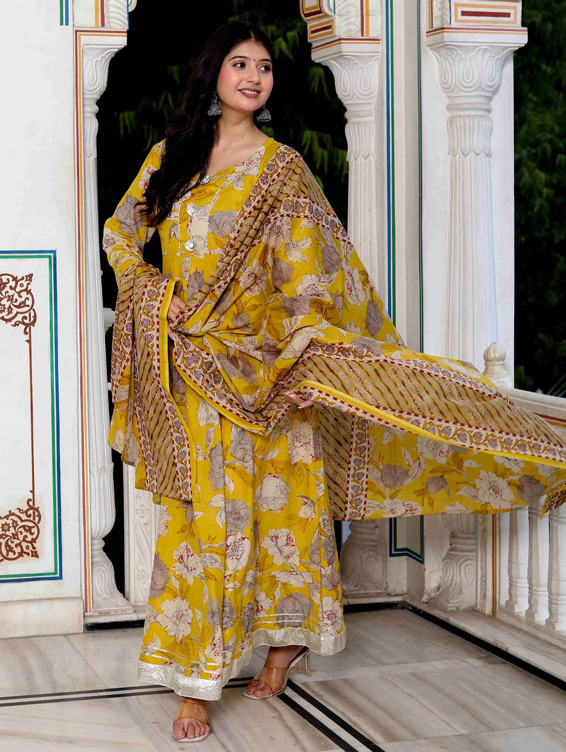 women printed three quarter sleeve kurta with dupatta set