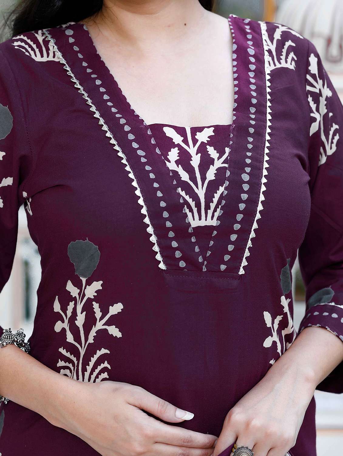Women Printed Three Quarter Sleeve Kurta Pant Set - 22285605 -  Standard Image - 5