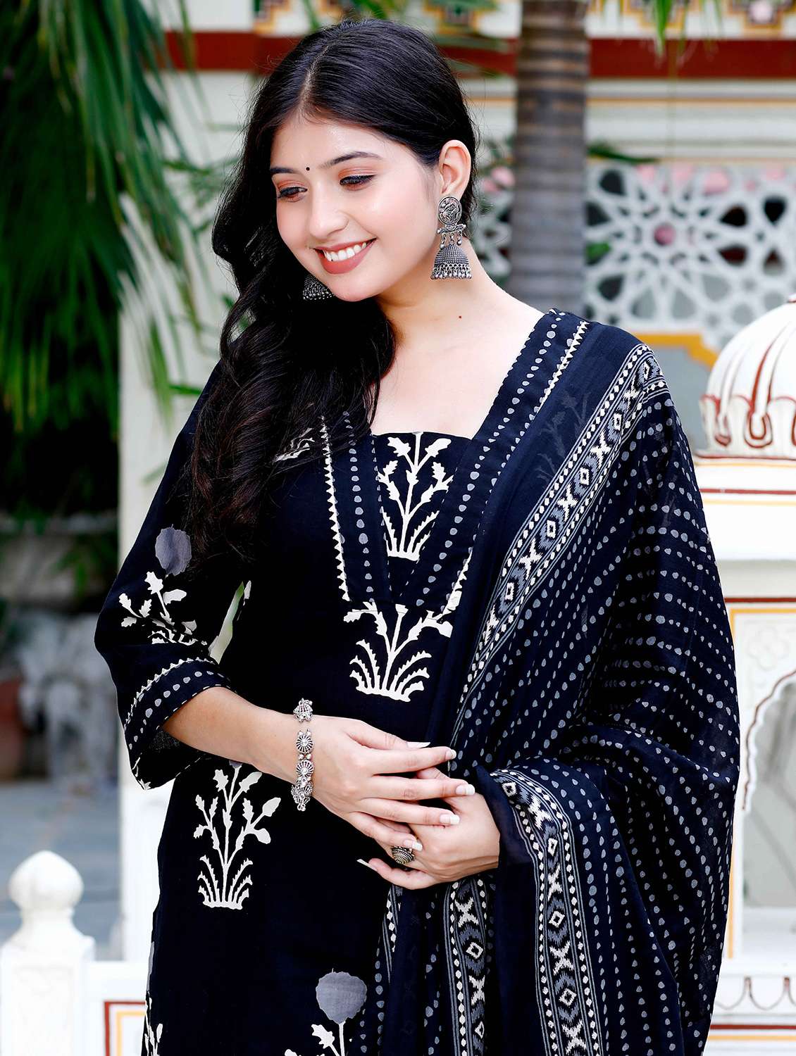 women printed three quarter sleeve kurta pant with dupatta set - 22285608 -  Standard Image - 5