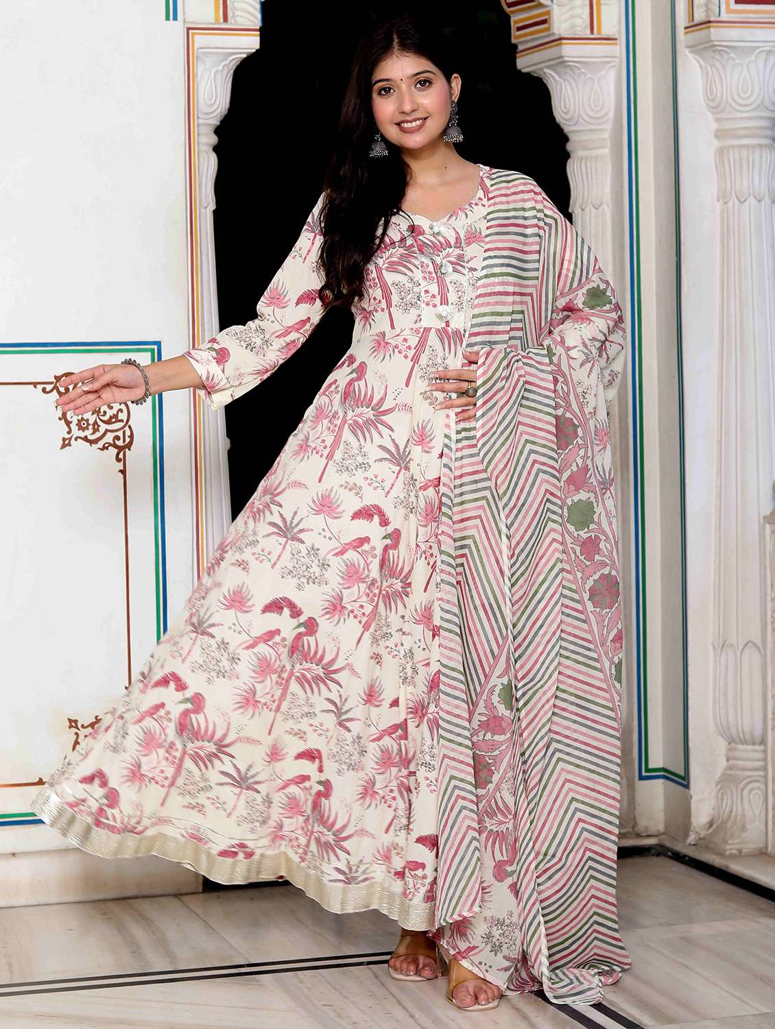 women floral three quarter sleeve kurta with dupatta set