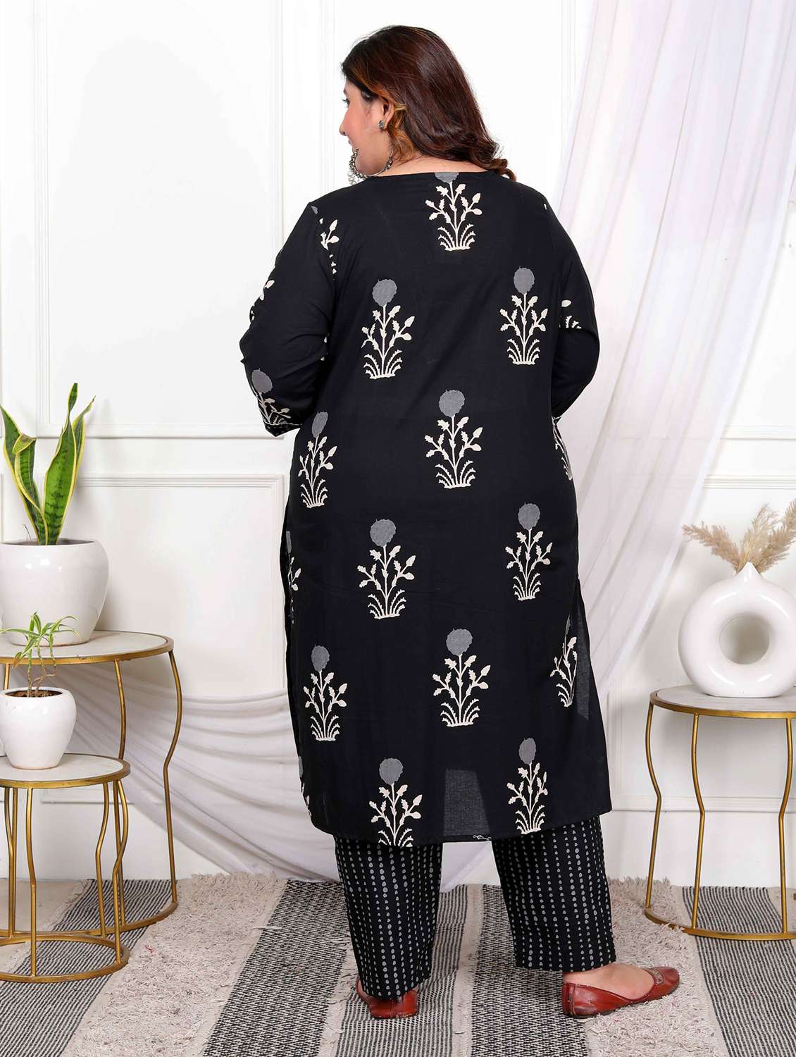 Women Plus Size Printed Three Quarter Sleeve Kurta Pant With Dupatta Set - 22285622 -  Standard Image - 3