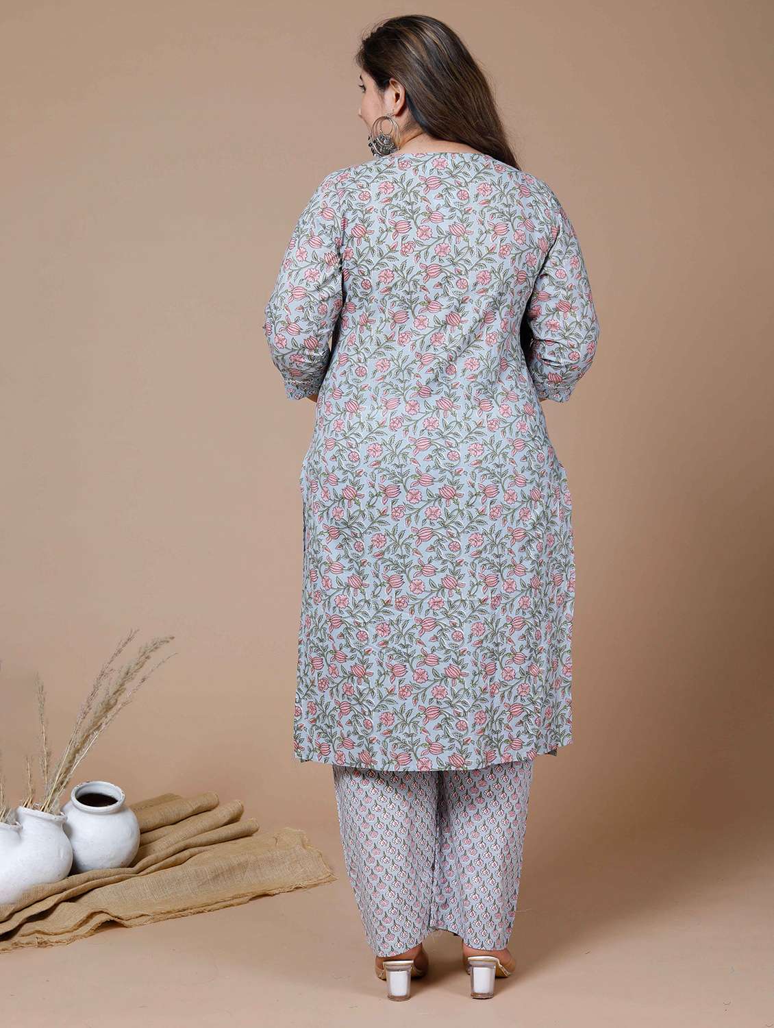 women plus size floral three quarter sleeve kurta palazzo set - 22285631 -  Standard Image - 3