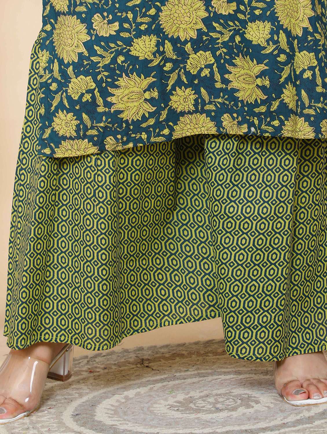 women plus size floral three quarter sleeve kurta sharara with dupatta set - 22285639 -  Standard Image - 5