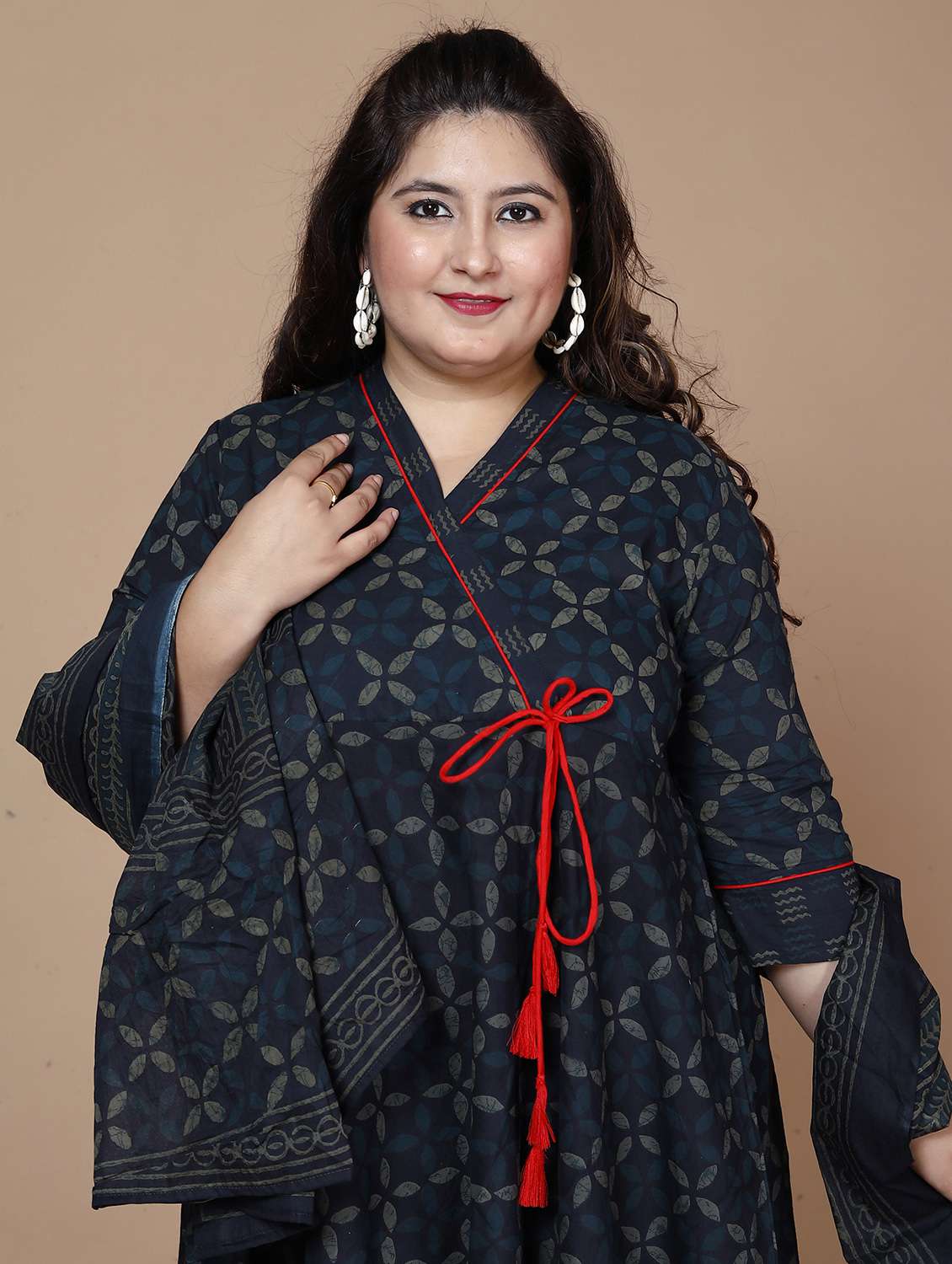 women plus size printed three quarter sleeve kurta with dupatta set - 22285656 -  Standard Image - 5