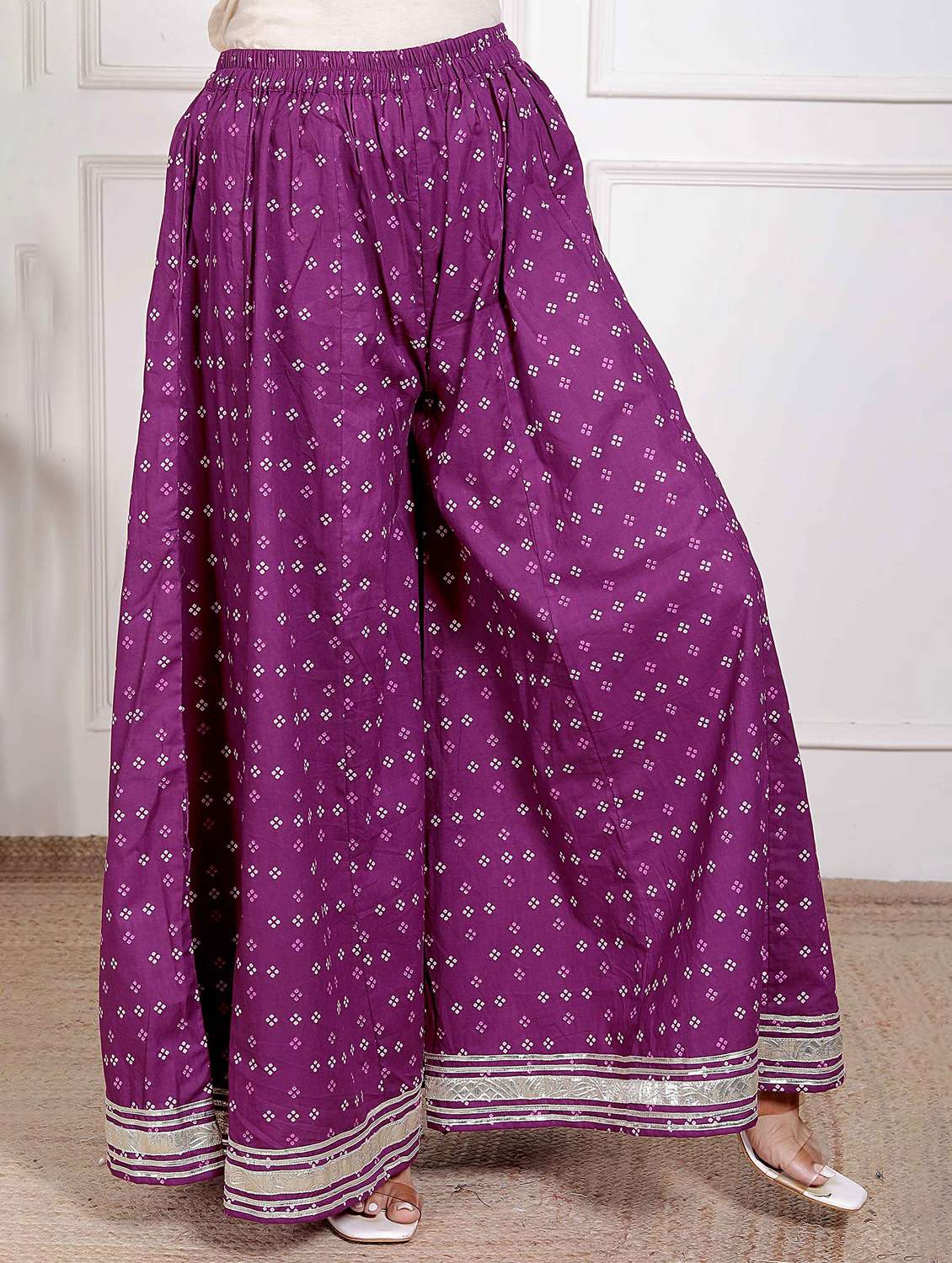 women bandhani three quarter sleeve kurta palazzo set - 22285669 -  Standard Image - 3