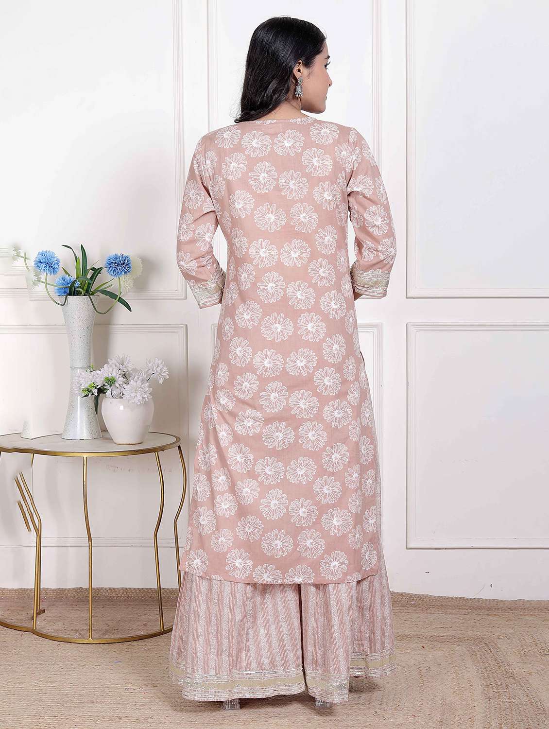 women floral three quarter sleeve kurta palazzo with dupatta set - 22285676 -  Standard Image - 3