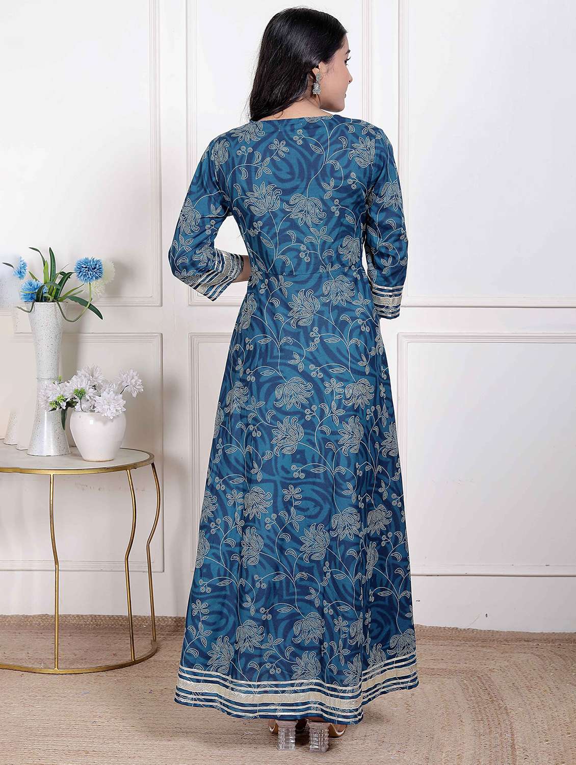 women floral three quarter sleeve kurta with dupatta set - 22285679 -  Standard Image - 3