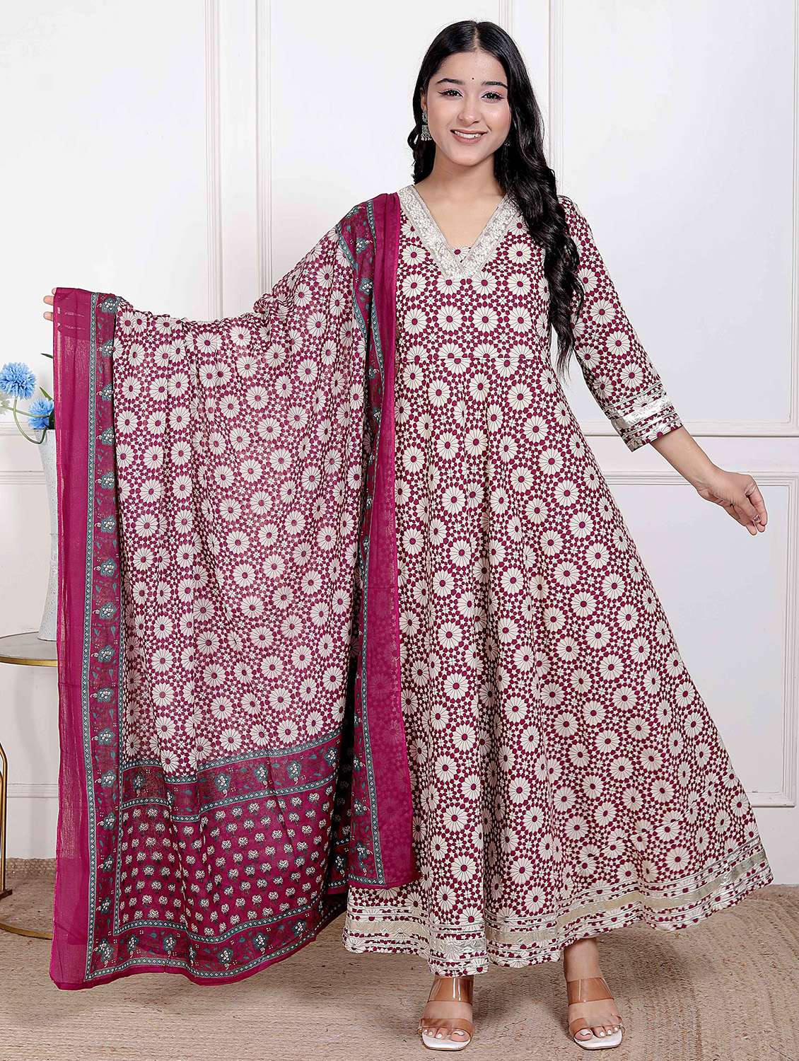 women floral three quarter sleeve kurta with dupatta set