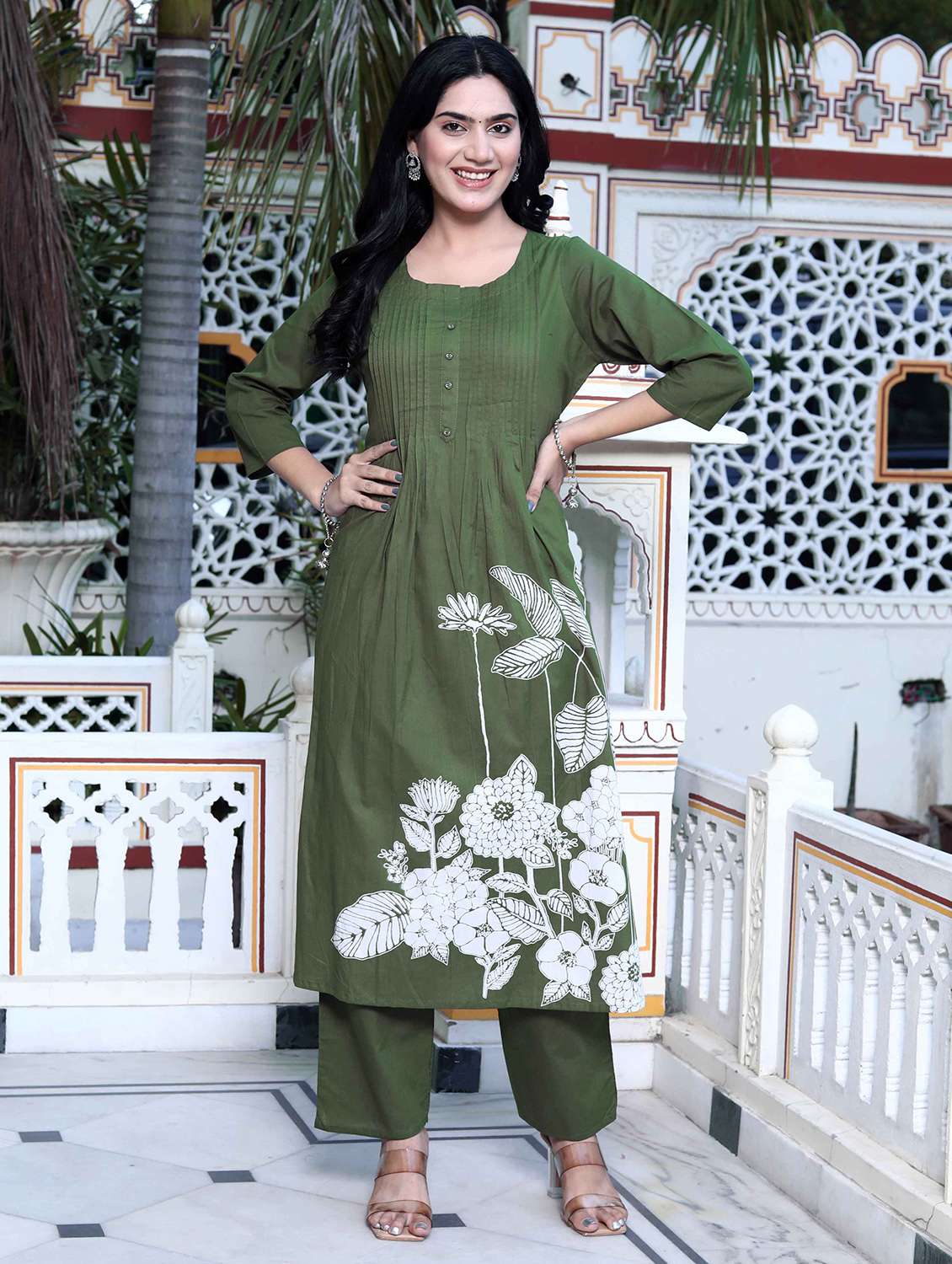 women floral three quarter sleeve kurta pant set