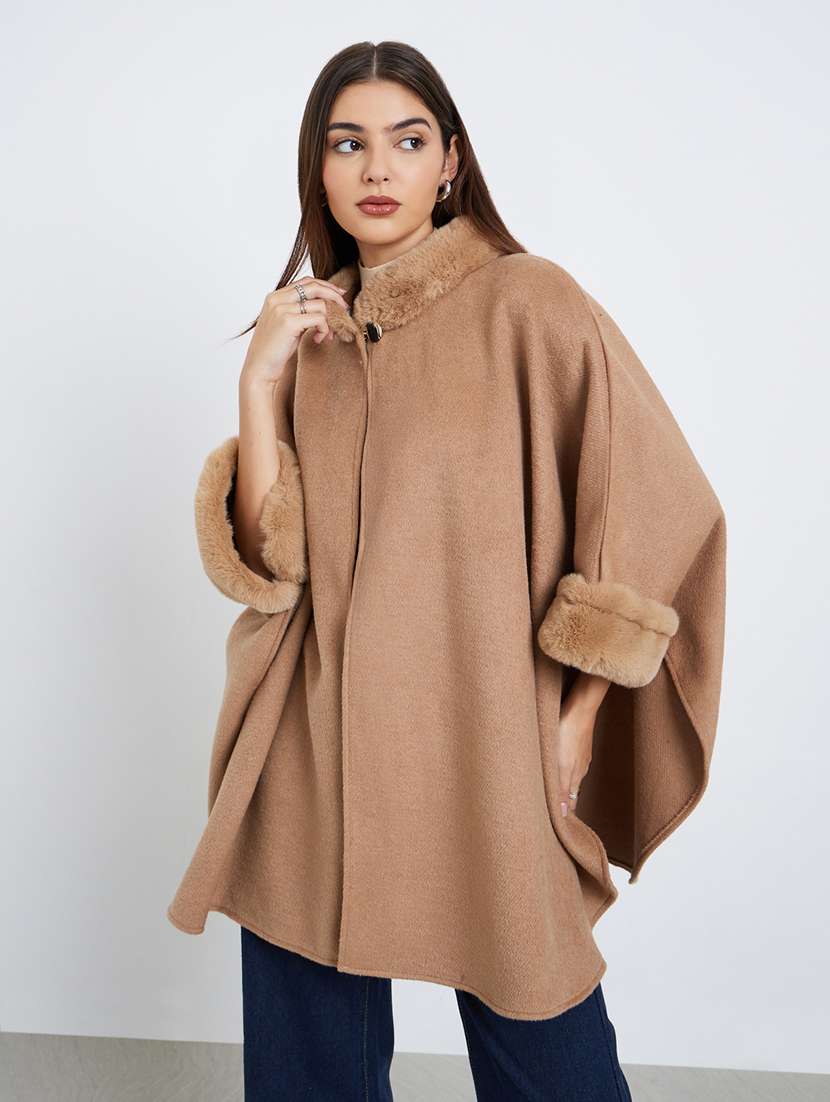 women solid long sleeve fur detailed cape