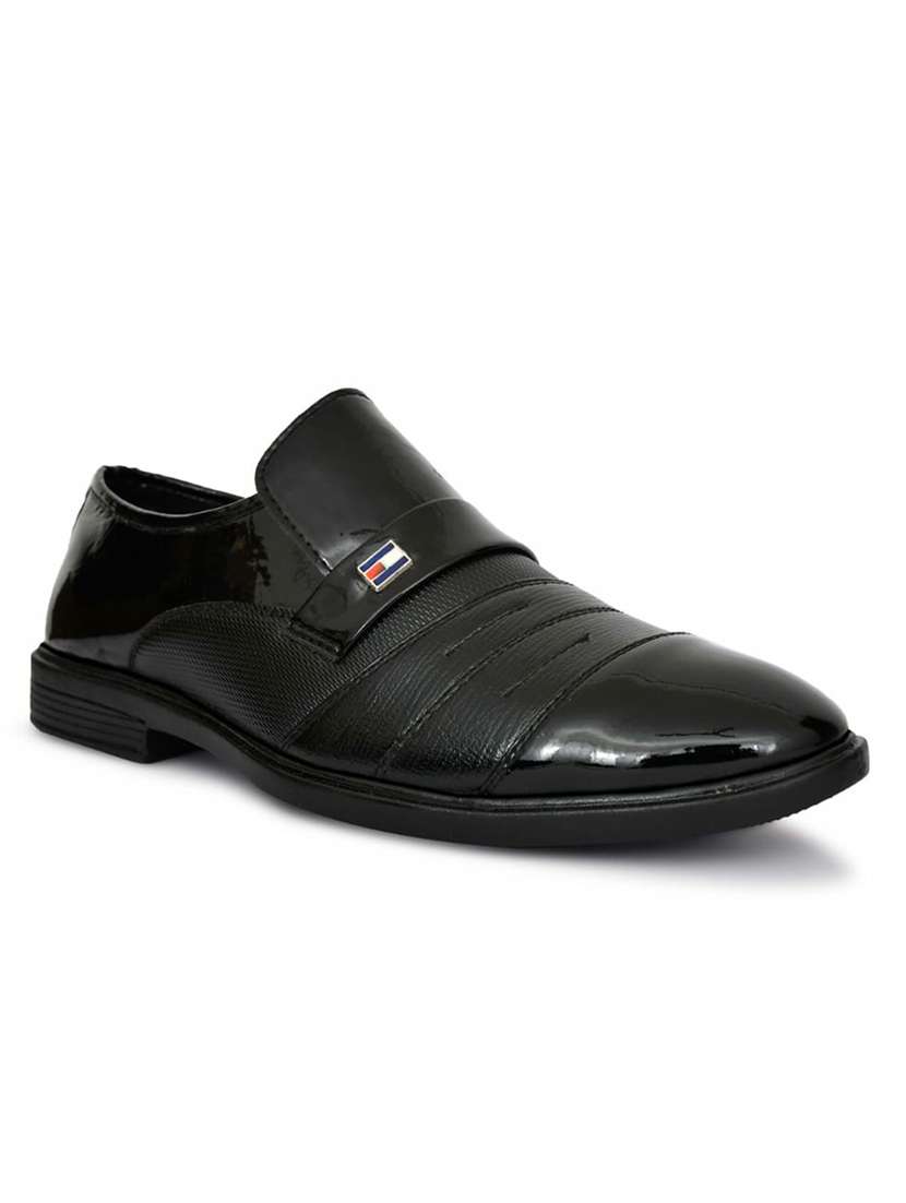 men black soild slip on formal shoes - 22285935 -  Standard Image - 3