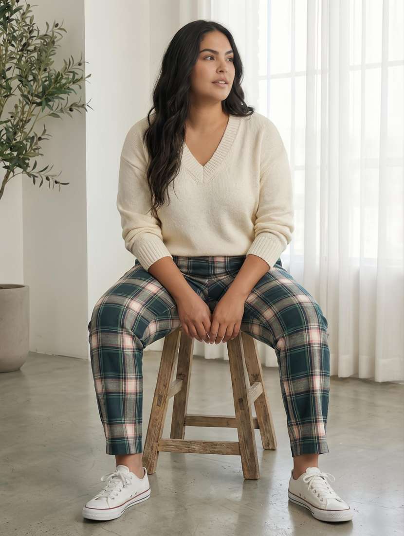 women checkered high risel straight trouser - 22285944 -  Standard Image - 3