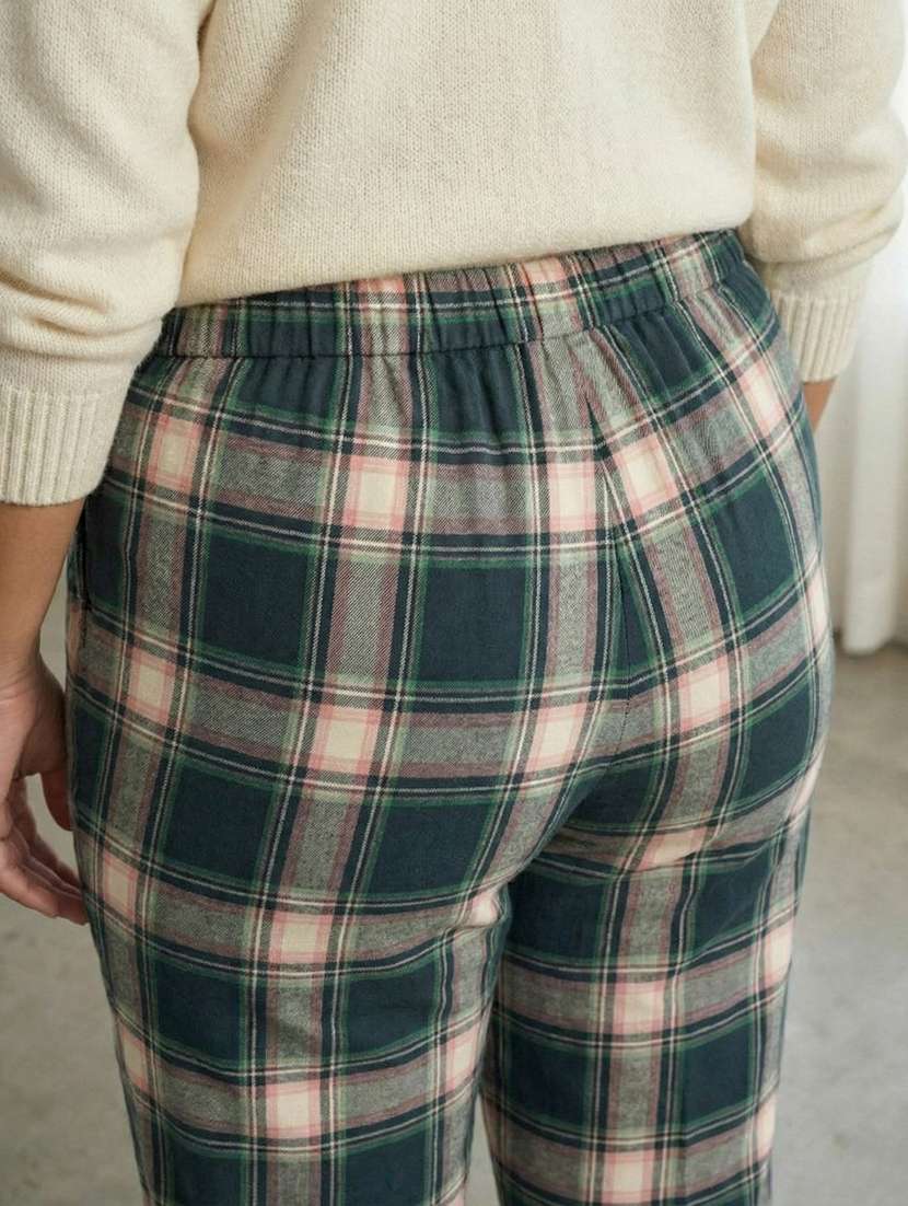 women checkered high risel straight trouser - 22285944 -  Standard Image - 5