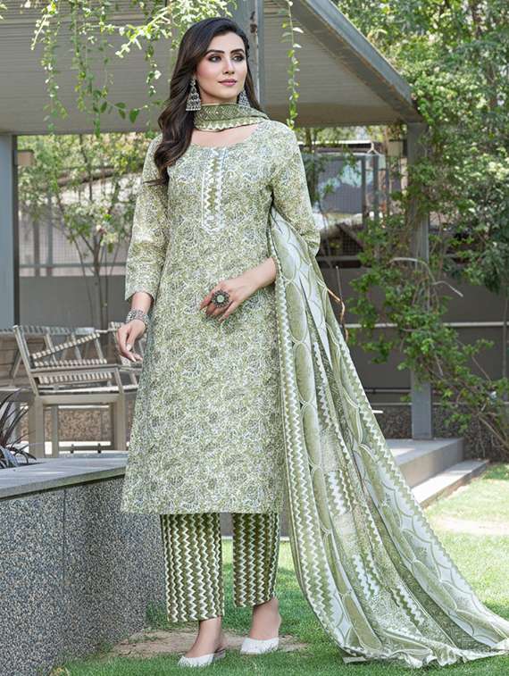 women printed three quarter sleeve kurta pant with dupatta set