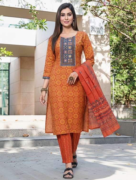 women printed three quarter sleeve kurta pant with dupatta set