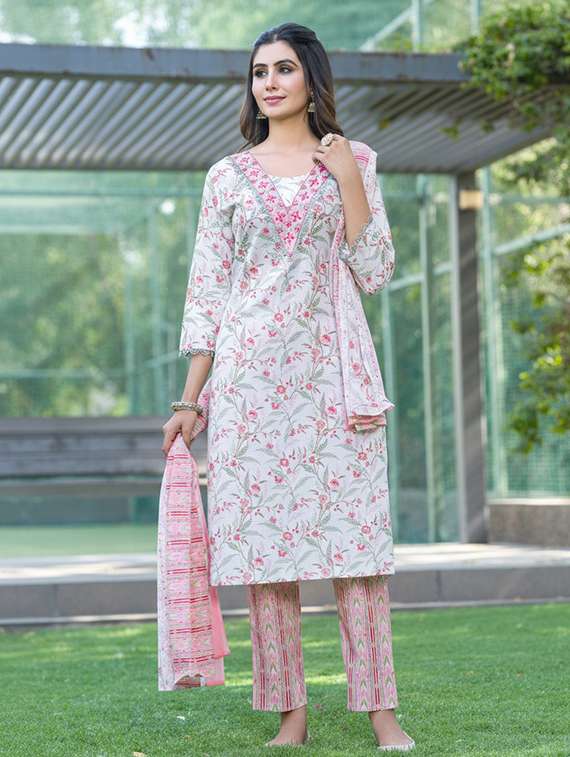women printed three quarter sleeve kurta pant with dupatta set