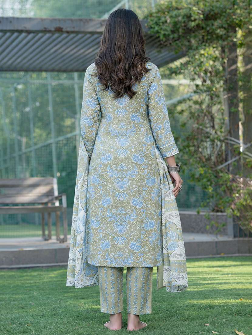 women printed three quarter sleeve kurta pant with dupatta set - 22286495 -  Standard Image - 3