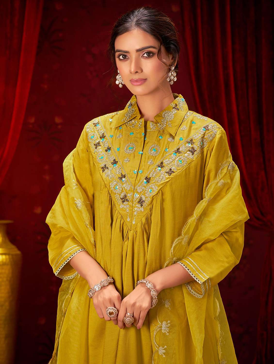 women solid with work three quarter sleeve kurta pant with dupatta set - 22286517 -  Standard Image - 3