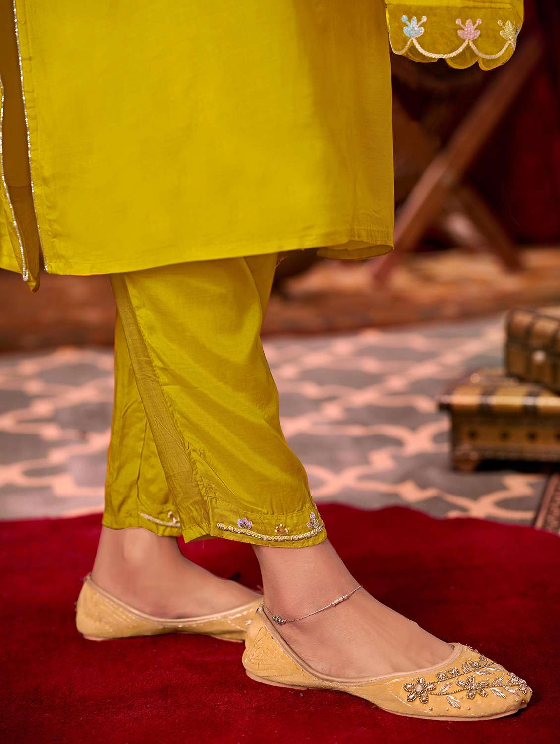 women solid with work three quarter sleeve kurta pant with dupatta set - 22286533 -  Standard Image - 5