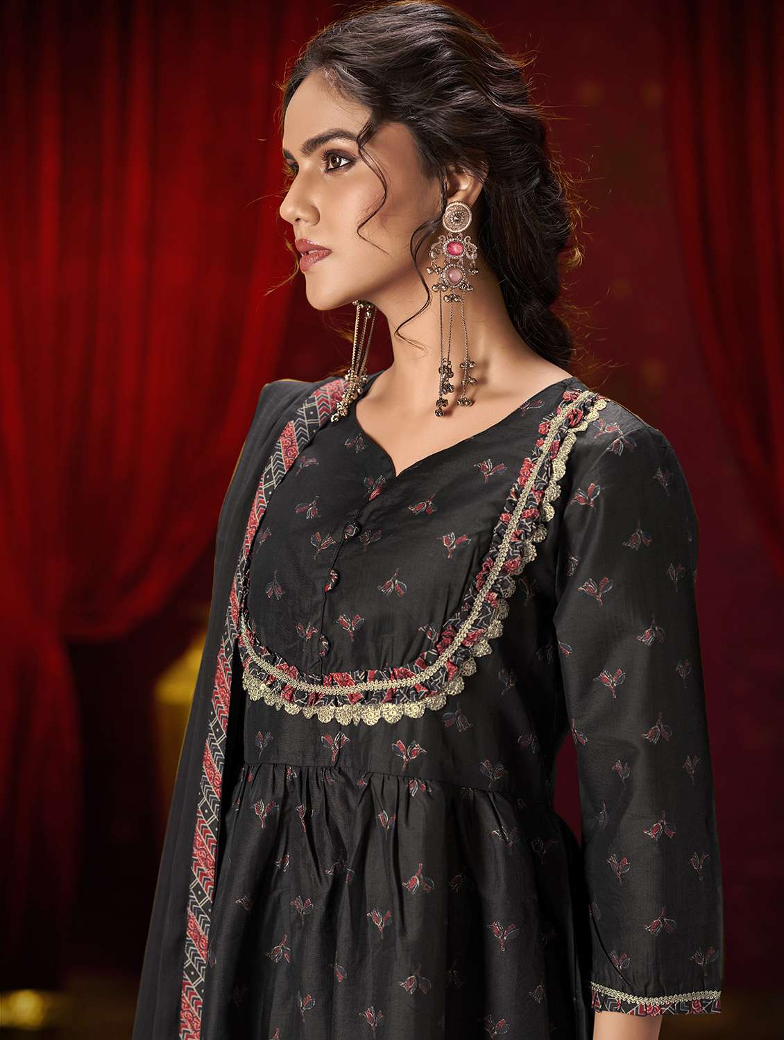 women printed three quarter sleeve kurta pant with dupatta set - 22286538 -  Standard Image - 3