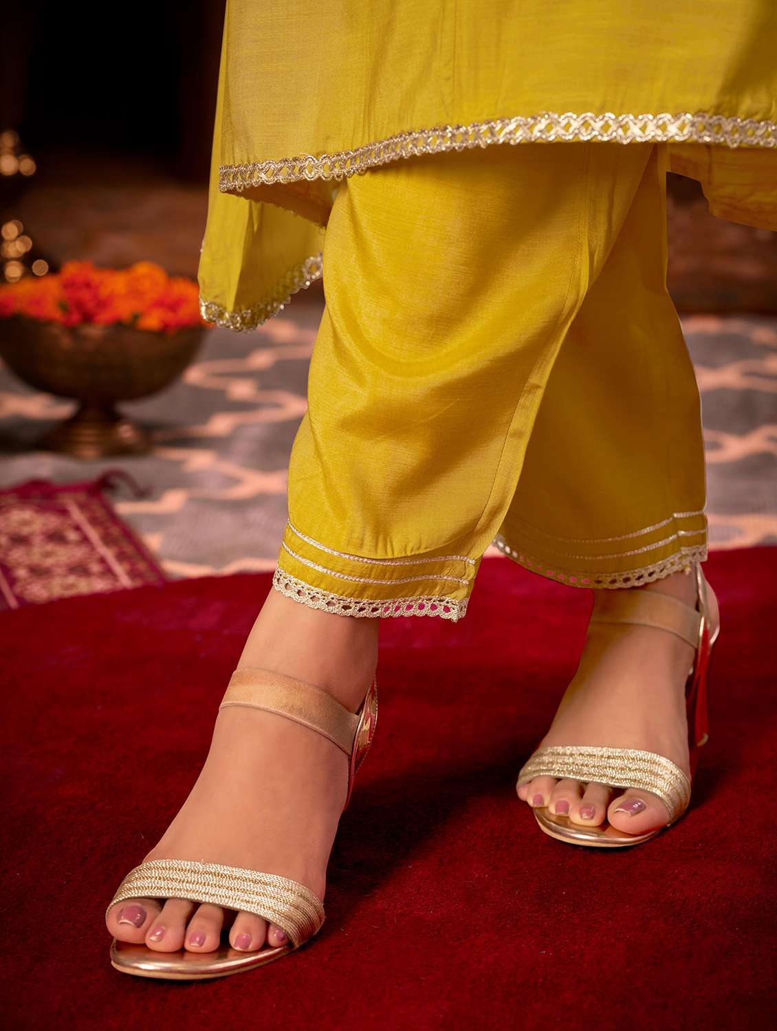 women solid three quarter sleeve kurta pant with dupatta set - 22286541 -  Standard Image - 5